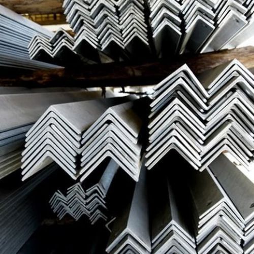 картинка Уголок стальной равнополочный 50х50х4 мм г/к